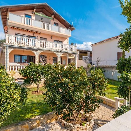 Mustel Travel Apartments Sveti Petar  Eksteriør billede