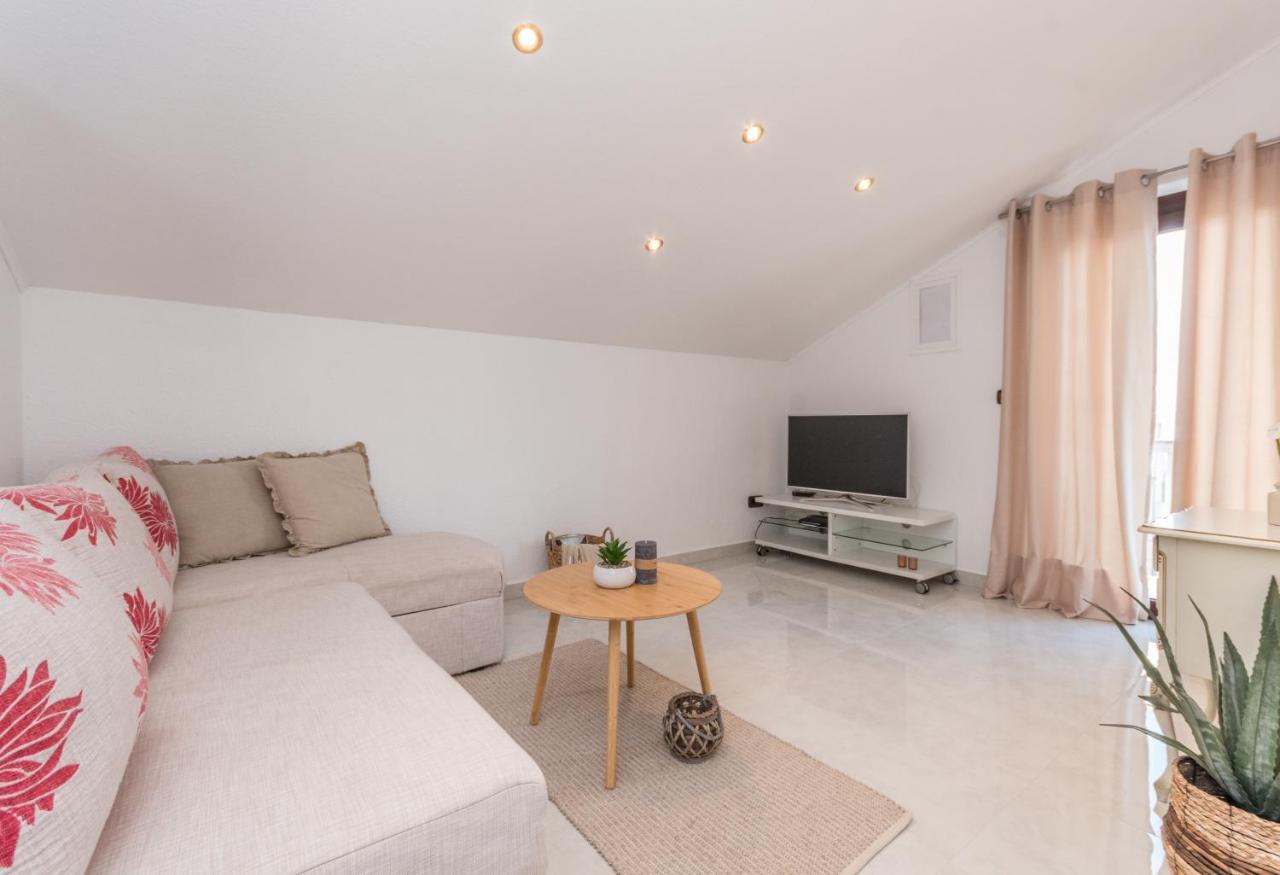 Mustel Travel Apartments Sveti Petar  Eksteriør billede