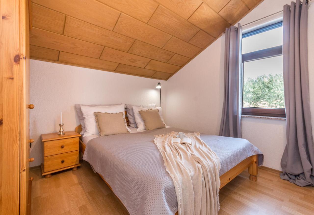 Mustel Travel Apartments Sveti Petar  Eksteriør billede